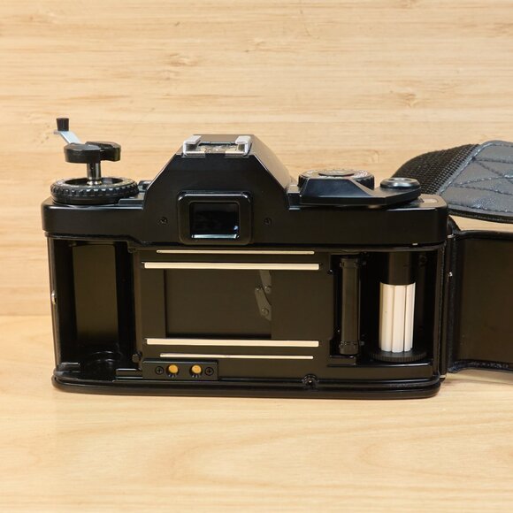 Ricoh KR-10x SLR Film Camera, with Sigma 28-70mm UC Zoom Lens, Made in Japan - Picture 11 of 11